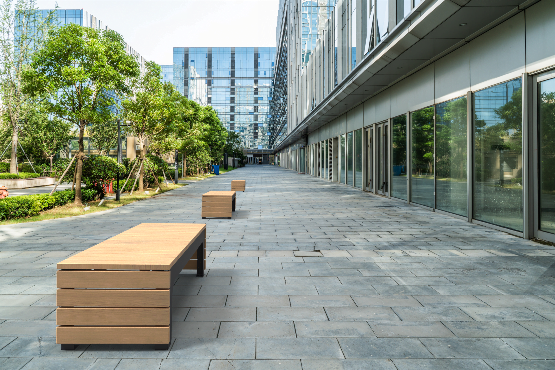 Tuinbank BLOCKS Cross van Inter Design in de omgeving Tuinbank BLOCKS Cross van Inter Design in de omgeving